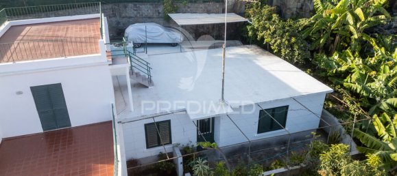 3 bedrooms House in Funchal, Portugal No. 110679 2