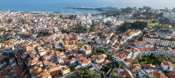 3 bedrooms House in Funchal, Portugal No. 110679 9