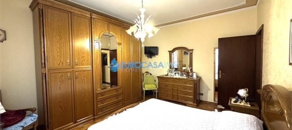 Дом с 3 спальнями в Карпи, Италия № 61288 2