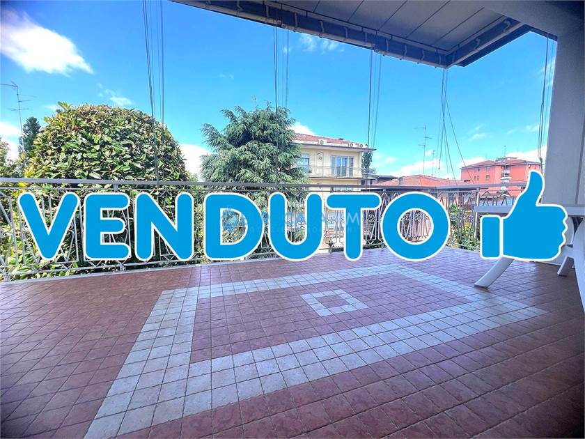 Дом с 3 спальнями в Карпи, Италия № 61288