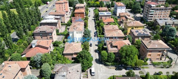 Дом с 3 спальнями в Карпи, Италия № 61288 21