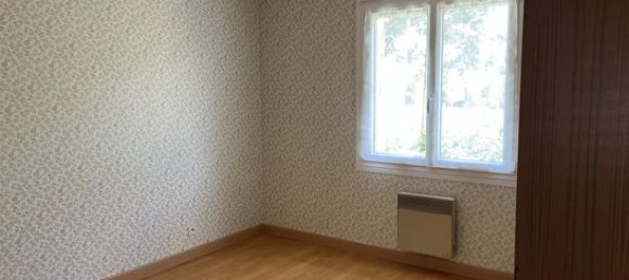 2 bedrooms House in Mayenne, France No. 300860 4