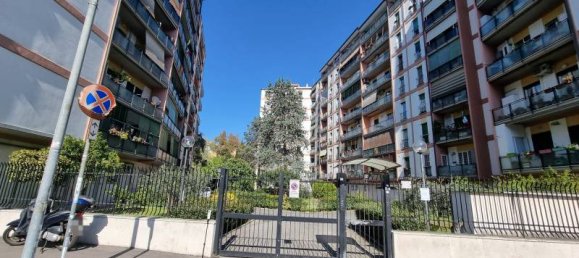 2 Schlafzimmer Wohnung in Rome, Italy, Nr. 227586 2