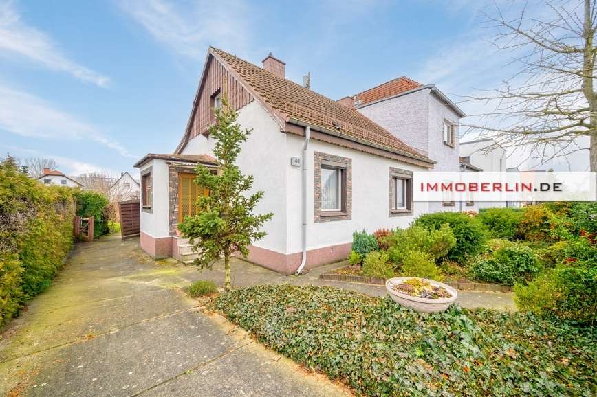 3 rooms Townhouse in Alt-Hohenschonhausen, Germany No. 108217
