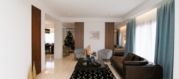 6 chambres Villa à Deryneia, Cyprus No. 22039 4