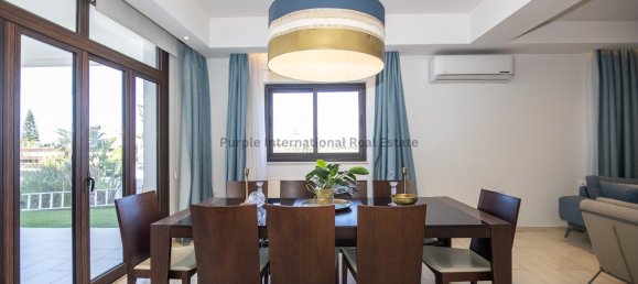 6 bedrooms Villa in Deryneia, Cyprus No. 22039 22