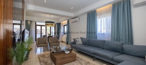 6 bedrooms Villa in Deryneia, Cyprus No. 22039 30