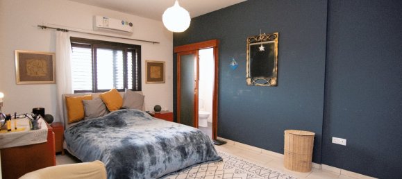 6 chambres Villa à Deryneia, Cyprus No. 22039 25