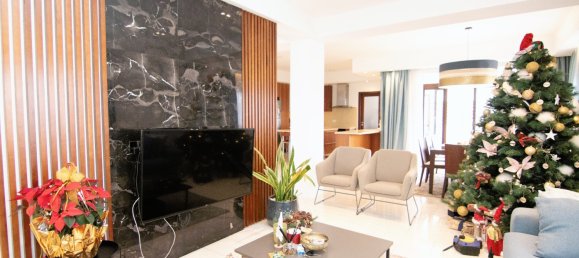 6 chambres Villa à Deryneia, Cyprus No. 22039 9