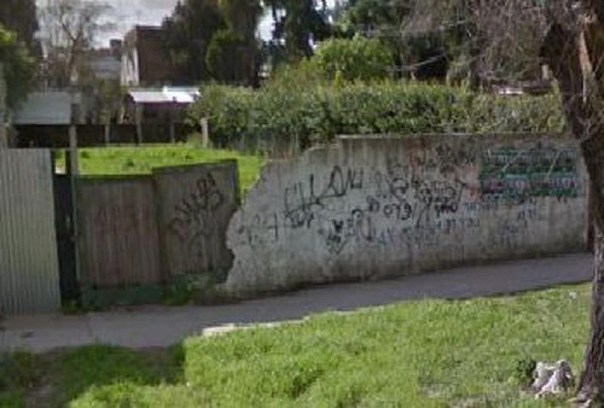 Terreno en San Miguel, Argentina No. 44992