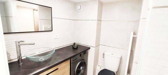 2 chambres Duplex à Saint-Raphaël, France No. 332643 5