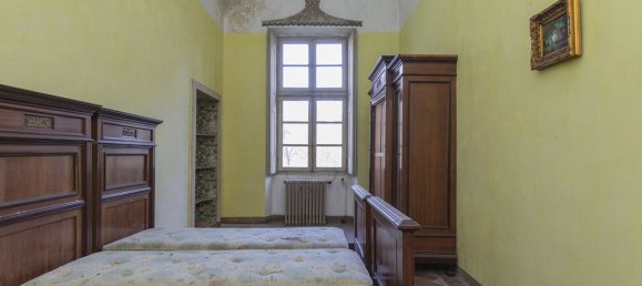 30 غرف نوم قطعة أرض في Casalnoceto, Italy رقم 217696 24