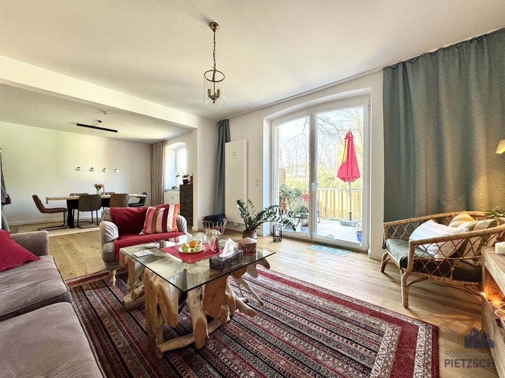 Квартира с 3 спальнями в Рекклингхаузен, Германия № 236240