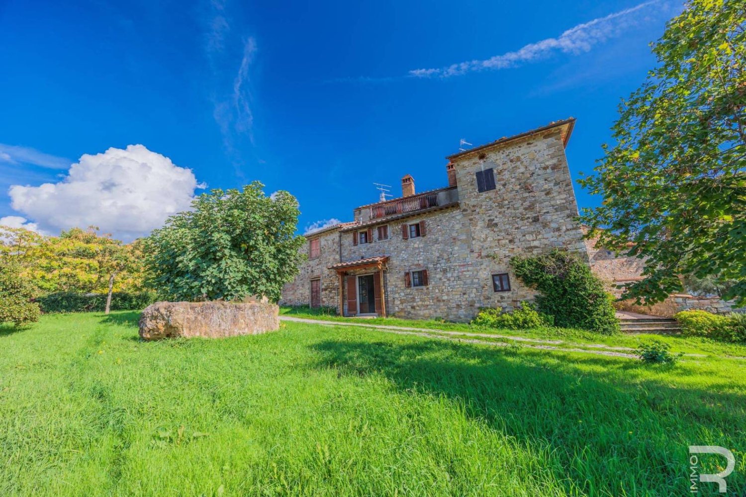 Casa de 5 dormitorios en Sansepolcro, Italy No. 83510