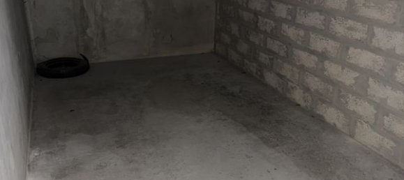  Parking in Palaiseau, France No. 123657 4