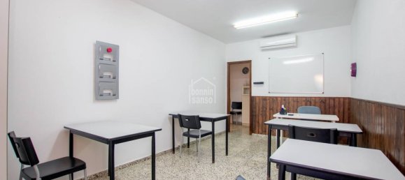 Gewerbliche Immobilie in Mahon, Spain 112m², Nr. 3919 7