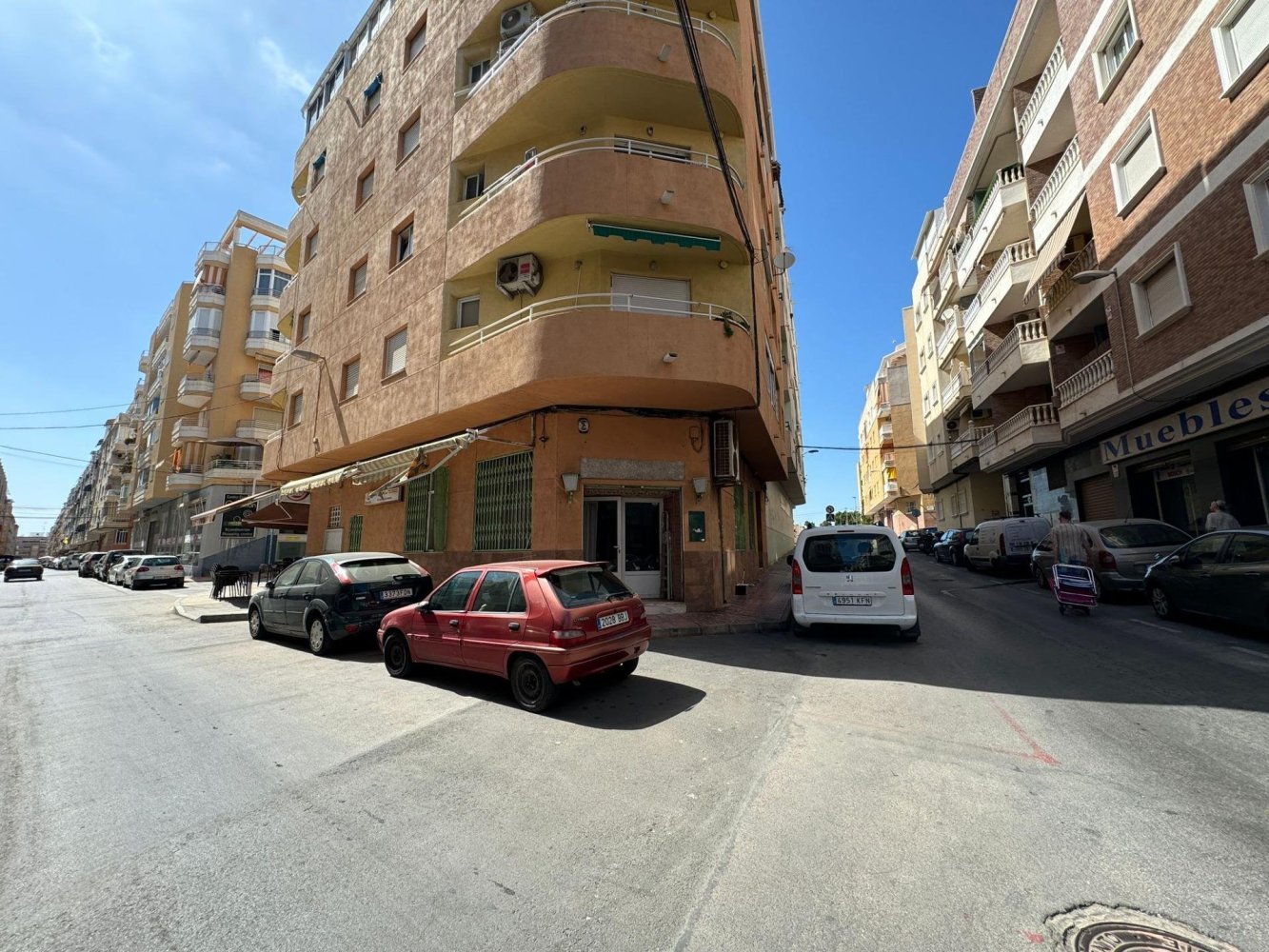 Коммерческая недвижимость 118м² в Торревьеха, Аликанте, Валенсия, Испания № 364884