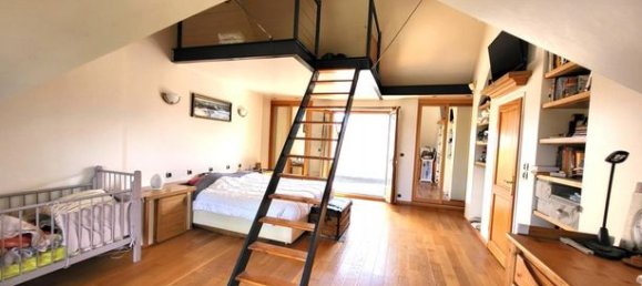 3 bedrooms House in Sainte-Genevieve, France No. 300371 8