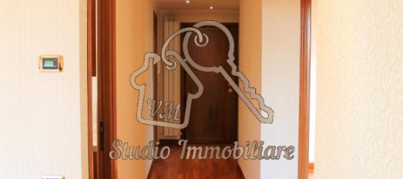 Apartamento de 3 divisões em Rome, Italy N.º 232000 4