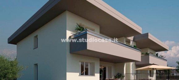 4 rooms Apartment in Azzano San Paolo, Italy No. 183796 4