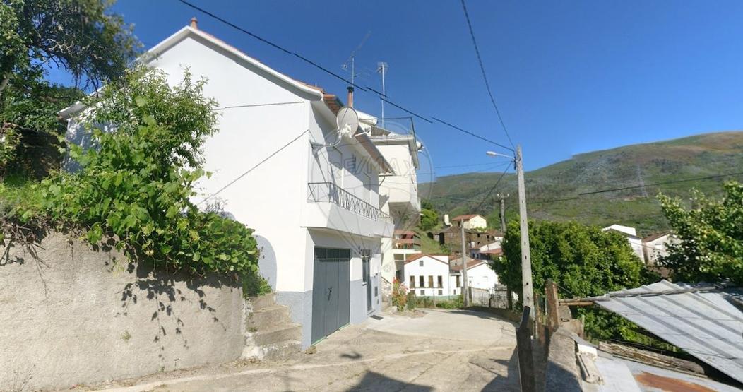 2 bedrooms House in Celavisa, Portugal No. 268199