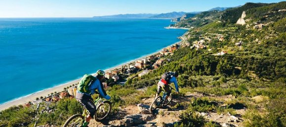 2 rooms Apartment in Finale Ligure, Italy No. 175105 4