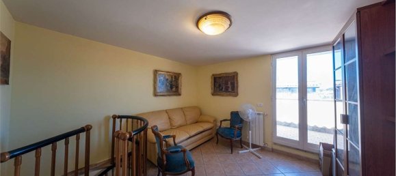 3-salle Duplex à Pomezia, Italy No. 299331 14