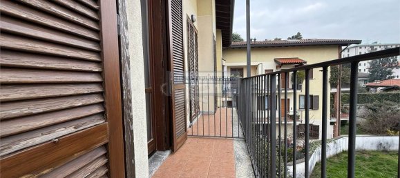 3 rooms Duplex in Como, Italy No. 62253 7