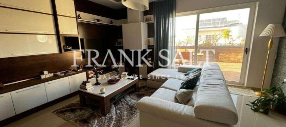 2 chambres Penthouse à Attard, Malta No. 4673 3