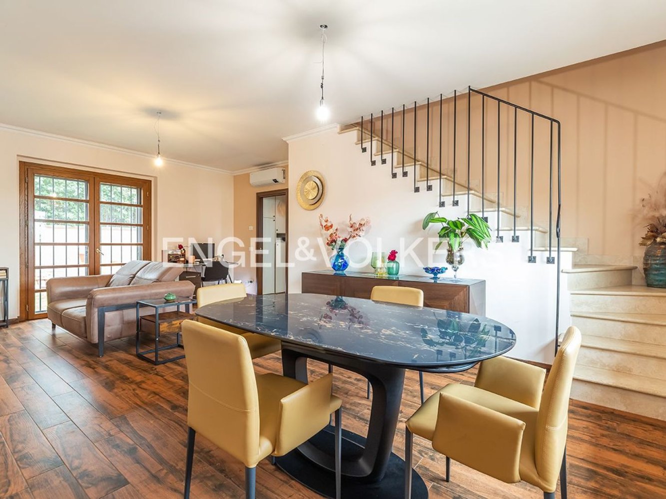 Villa de 7 habitaciónes en Monte Porzio Catone, Italy No. 102263