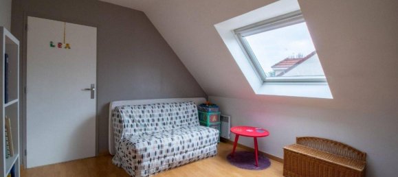 5 bedrooms House in Chelles, France No. 328939 11