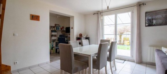 5 bedrooms House in Chelles, France No. 328939 7