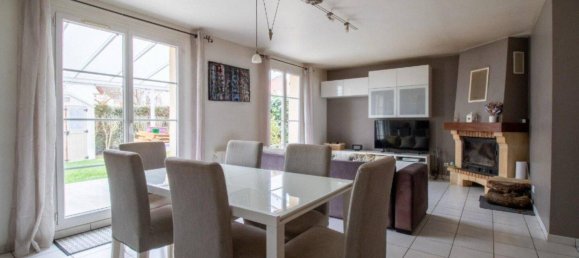 5 bedrooms House in Chelles, France No. 328939 4