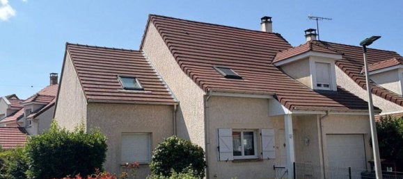 5 bedrooms House in Chelles, France No. 328939 2