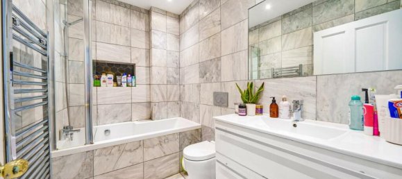 3 bedrooms House in Beckenham, United Kingdom No. 14401 18