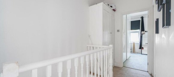 3 bedrooms House in Beckenham, United Kingdom No. 14401 10