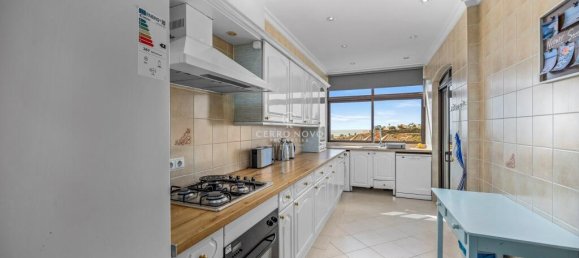 3 bedrooms Villa in Albufeira, Portugal No. 137109 3