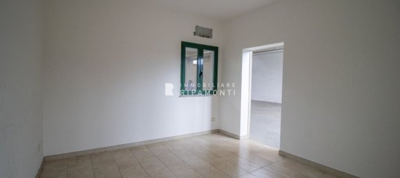 Склад 360м² в Калольциокорте, Италия № 365540 11