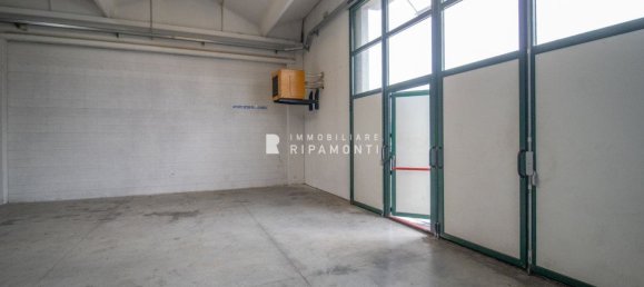Склад 360м² в Калольциокорте, Италия № 365540 8