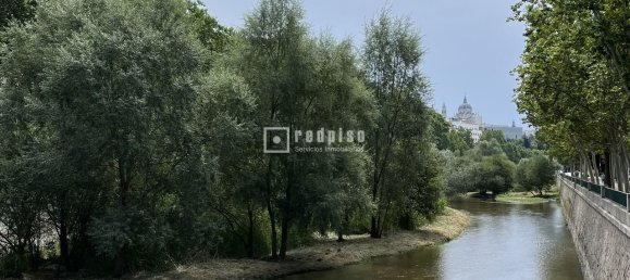 Apartamento de 2 dormitorios en Madrid, Spain No. 168356 75