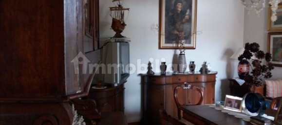 Квартира с 4 комнатами в Венеция, Италия № 111552 5