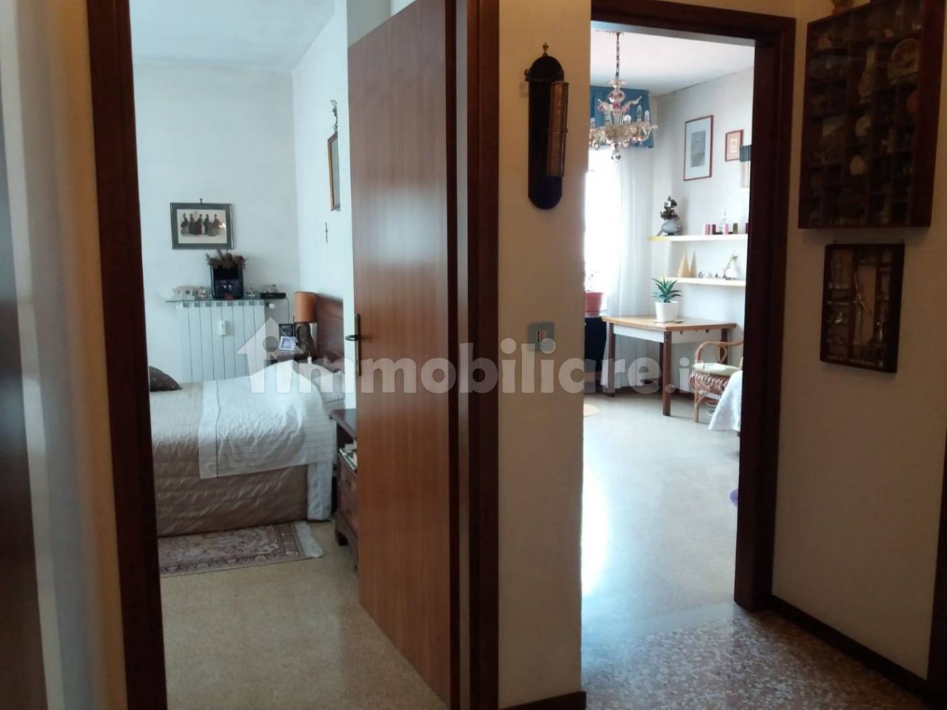 Квартира с 4 комнатами в Венеция, Италия № 111552