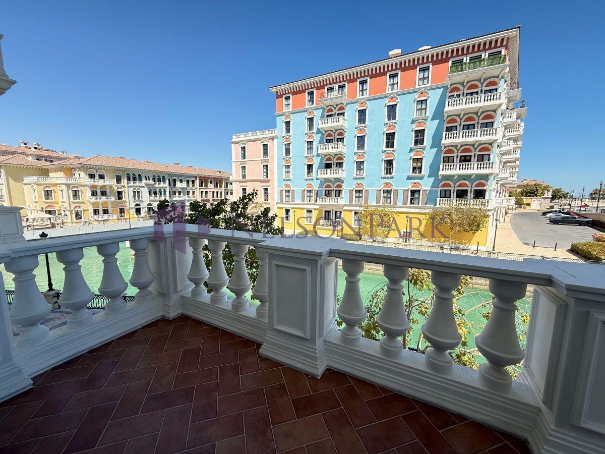 3 bedrooms Apartment in Doha, Qatar No. 1295