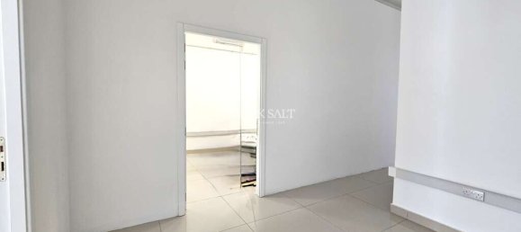 Oficina en Balzan, Malta No. 13639 7