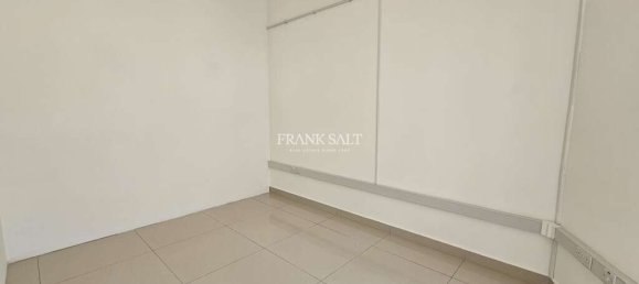 Oficina en Balzan, Malta No. 13639 8