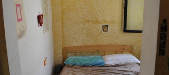 4 rooms Apartment in Florence, Italy No. 107777 11