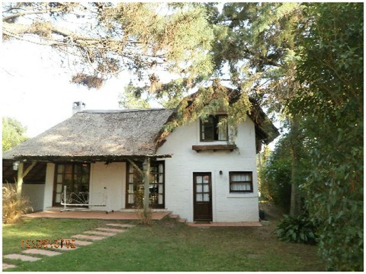 Дом с 3 спальнями в Мальдонадо, Уругвай № 7981