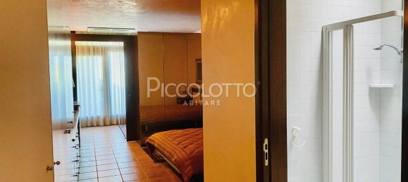 Вилла с 12 комнатами в Конельяно, Италия № 86683 30