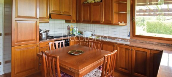 Вилла с 12 комнатами в Конельяно, Италия № 86683 21