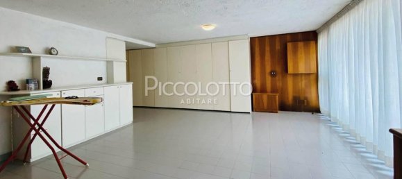 Вилла с 12 комнатами в Конельяно, Италия № 86683 34